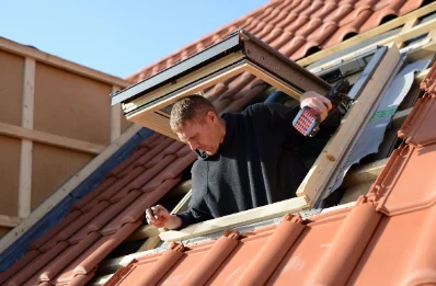 Pose de fenêtres de toit Velux à Fermanville